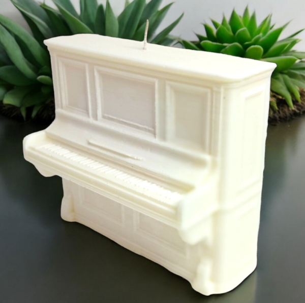 Piano – Image 2